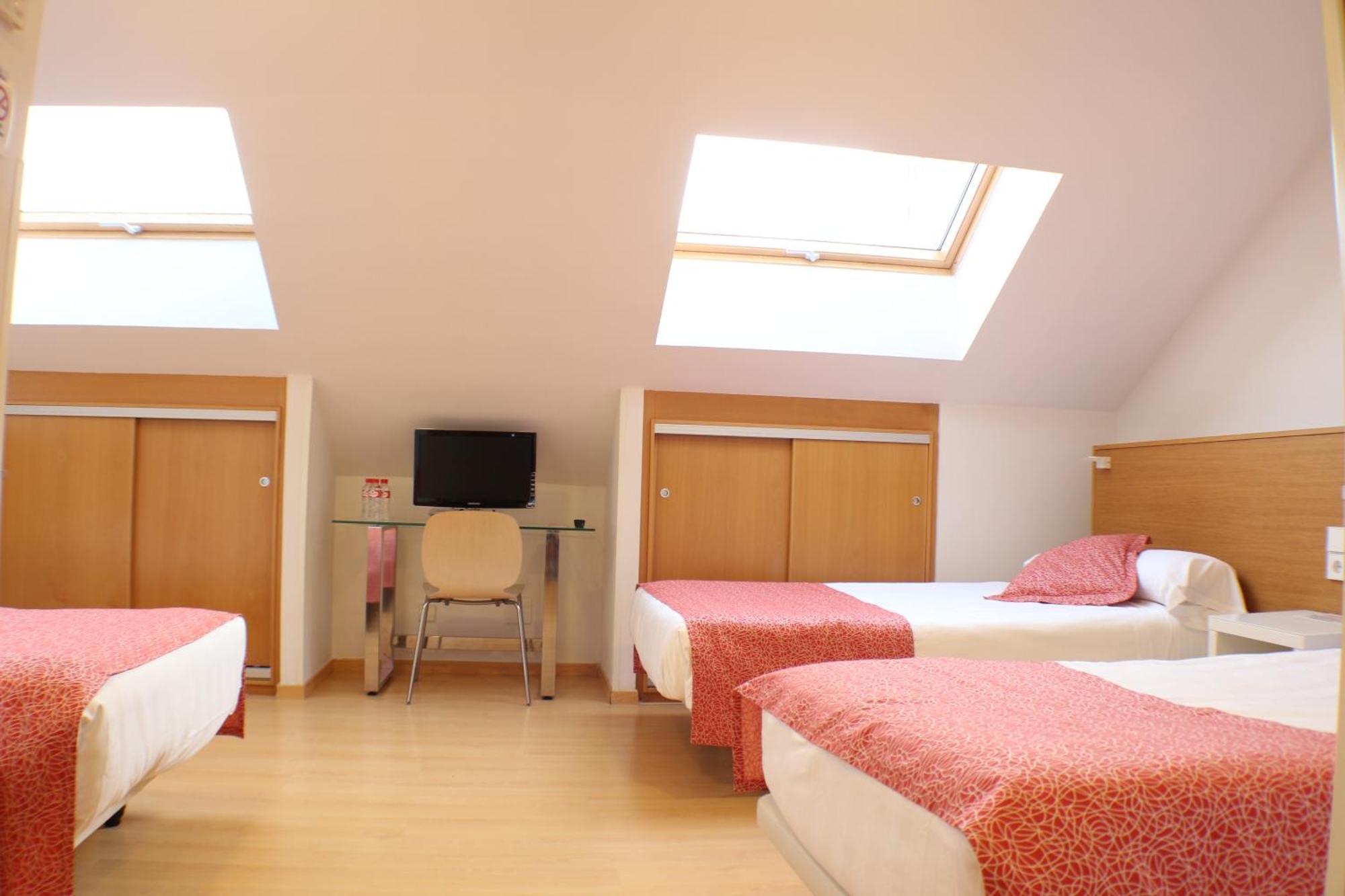 Hotel Picos De Europa Santander Extérieur photo